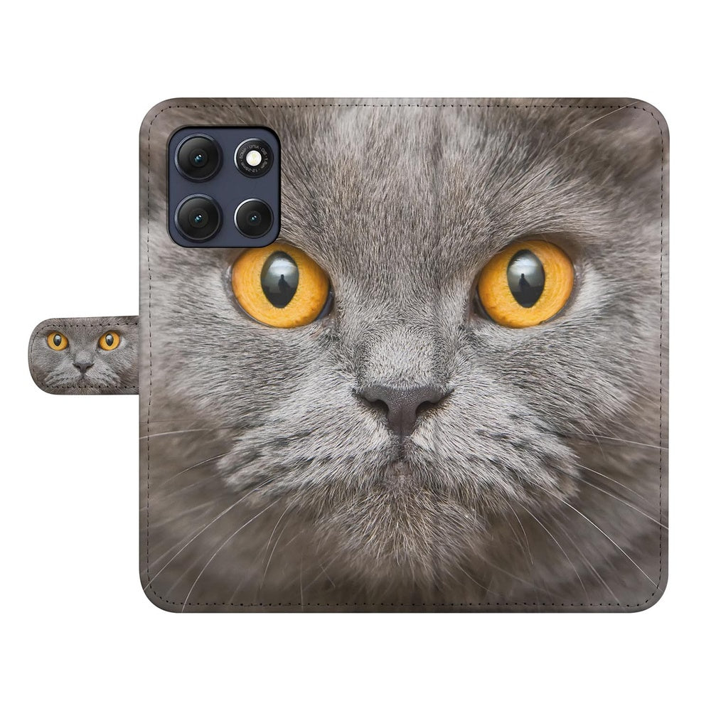 Motorola Moto G86 Telefoonhoesje Britse Korthaar detail weergave van kat print met grijze vacht en oranje ogen.