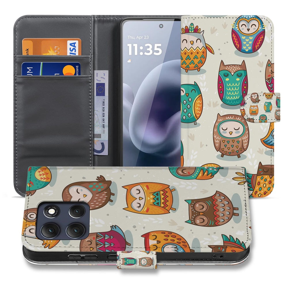 Bookcase Motorola Moto G86 Vrolijke Uilen Pasjeshoesje kleurrijk uilenpatroon voorzijde open met pasjes.
