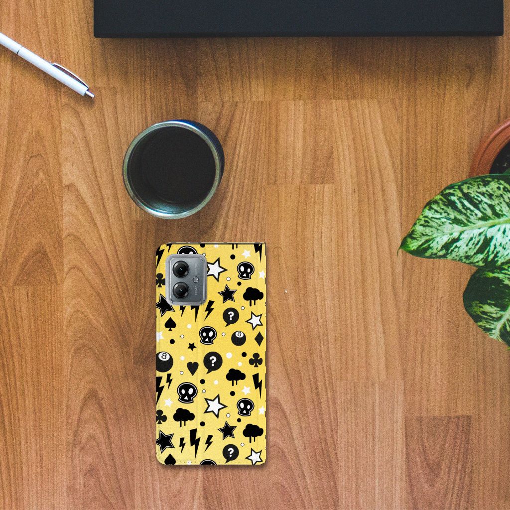 Mobiel BookCase Motorola Moto G14 Punk Geel ontwerp zwart geel bovenaanzicht