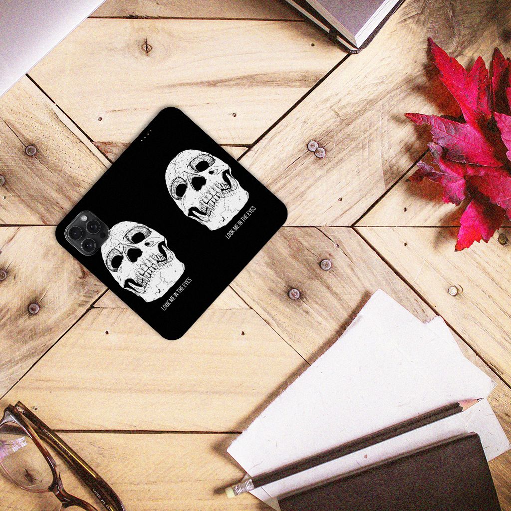 Mobiel BookCase iPhone 15 Pro Max Skull Eyes design voorkant