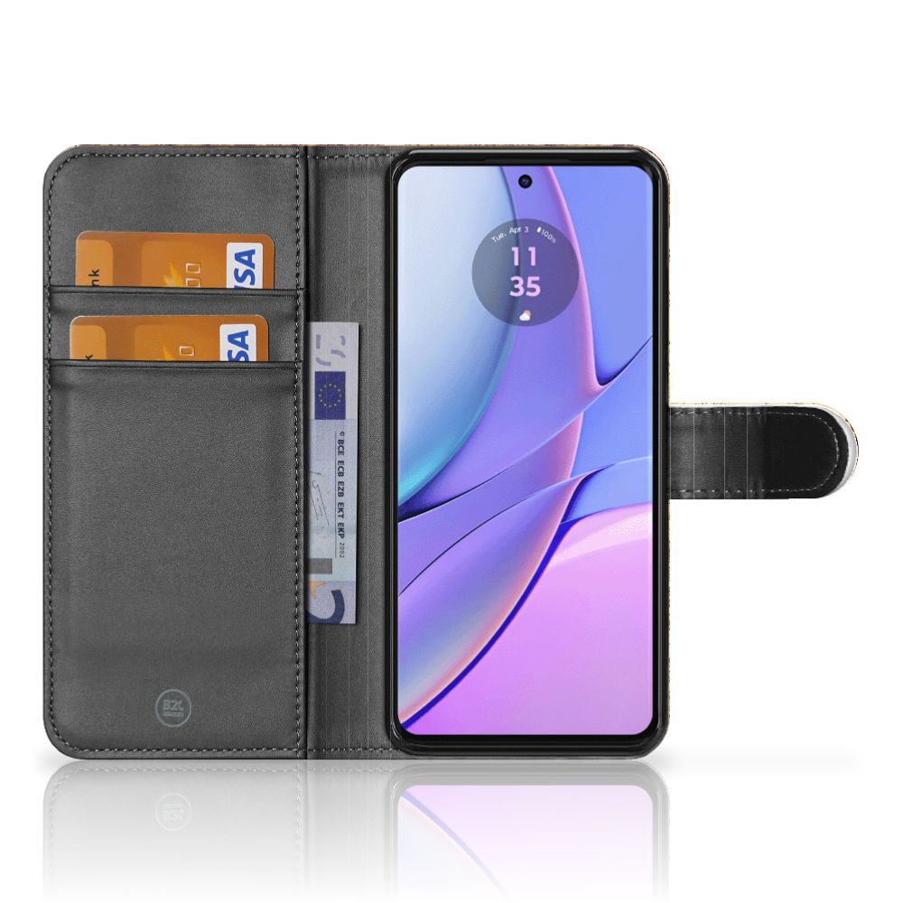 Motorola Edge 40 Flip Cover Kompas met magnetische sluiting voor bescherming en gebruiksgemak.