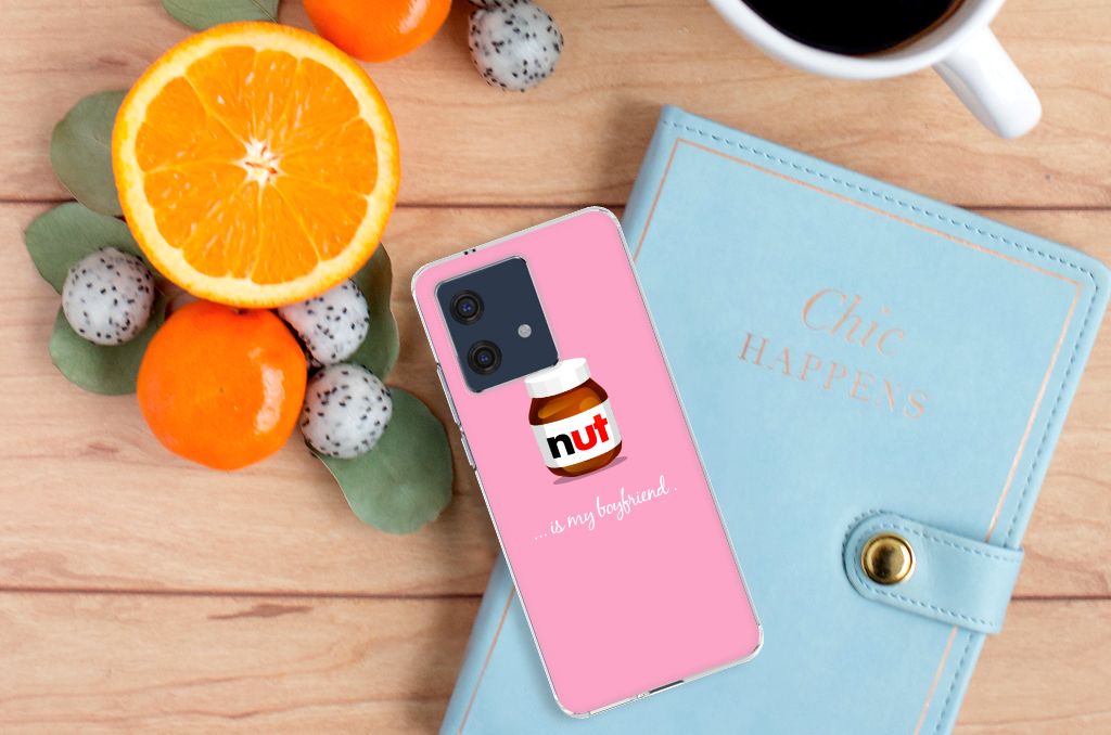 Motorola Edge 40 Neo Siliconen Case Nut Boyfriend met kleurrijke achtergrond en notitieboekje. Perfect cadeau! 🍫