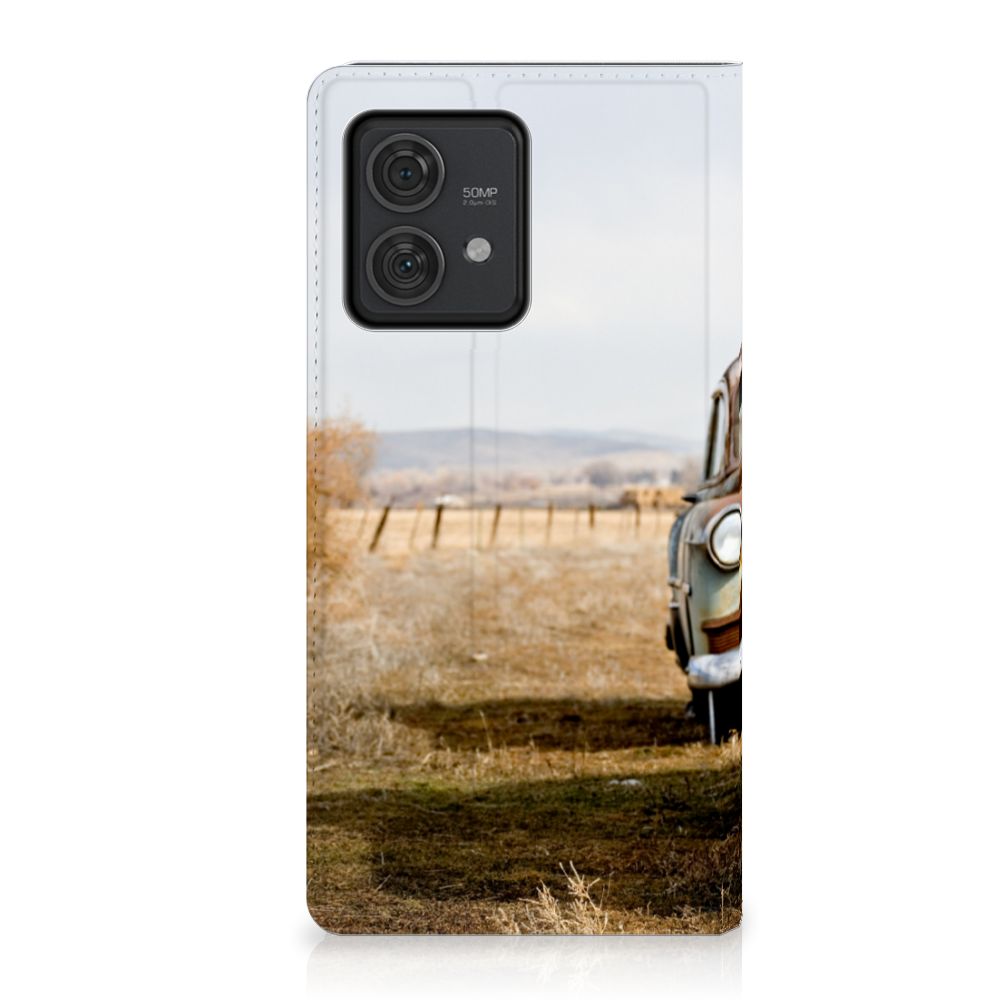 Motorola Edge 40 Neo Stand Case Vintage Auto met vintage uitstraling en bescherming voor jouw smartphone. 🚗