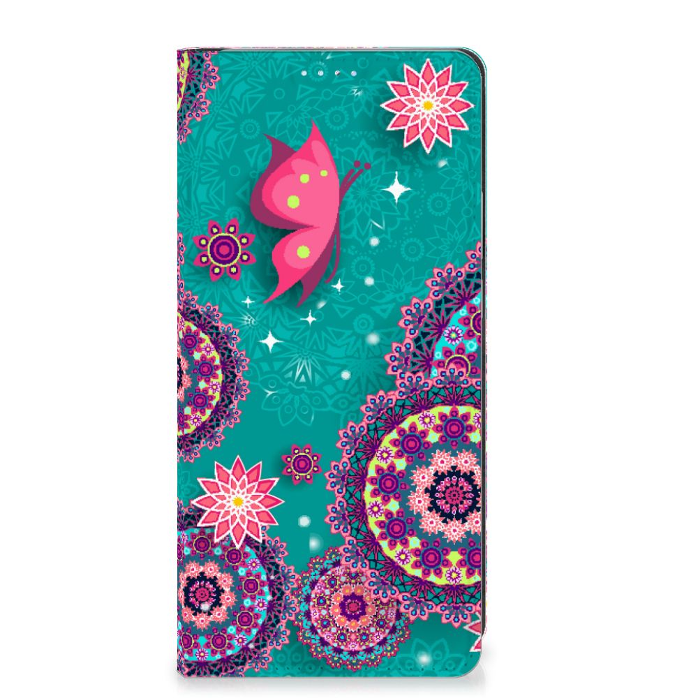 Motorola Edge 40 Pro Bookcase Cirkels en Vlinders met kleurrijke bloemen en vlinders voor bescherming en uitstraling.