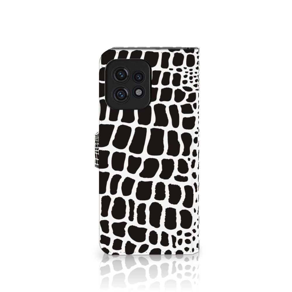 Motorola Edge 40 Pro Telefoonhoesje met Pasjes Slangenprint in zwart-wit design voor bescherming en stijl.