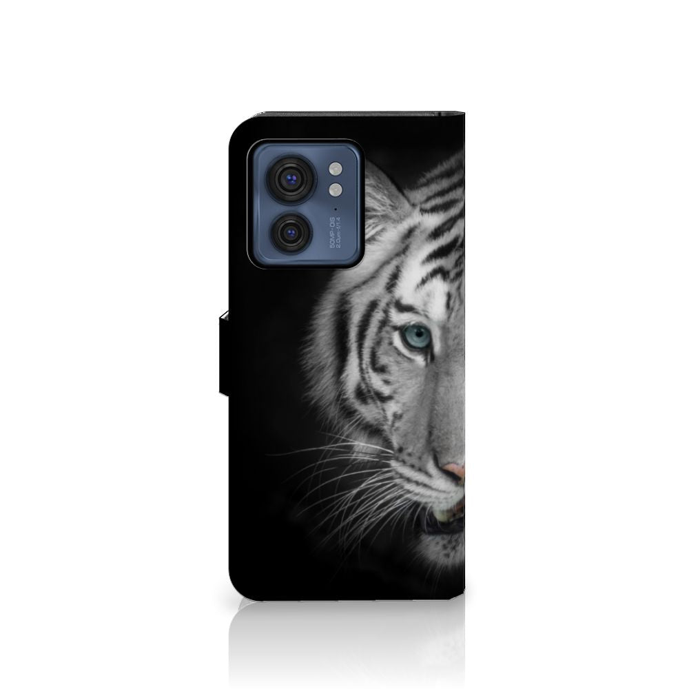 Motorola Edge 40 Telefoonhoesje met Pasjes Tijger tijger design voorkant