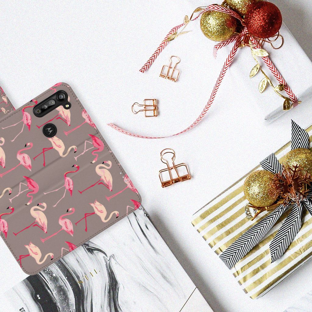 Motorola G8 Power Telefoonhoesje met Pasjes Flamingo flamingo design bovenaanzicht