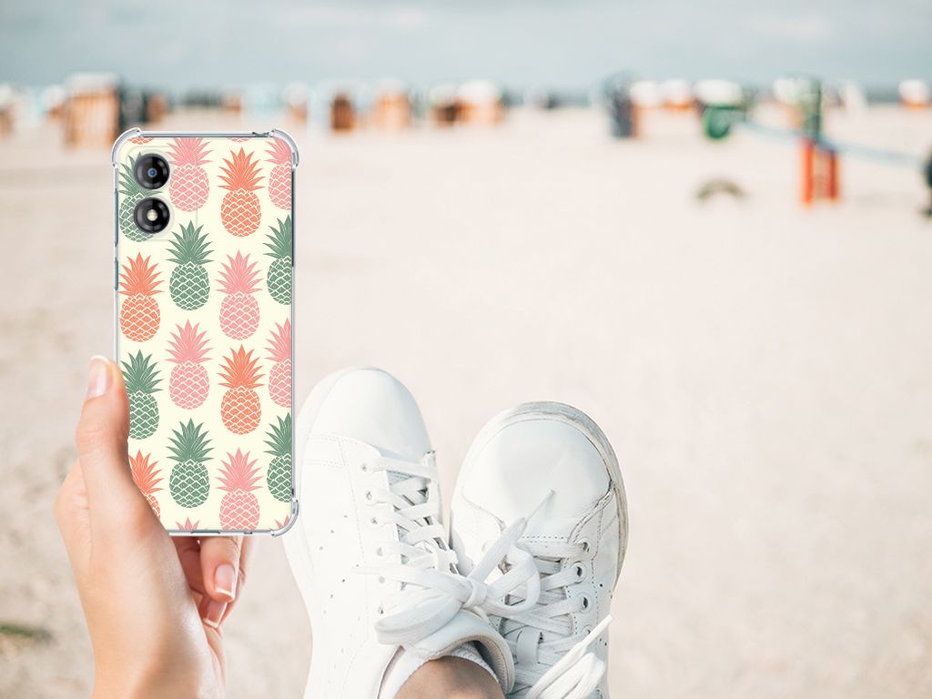Motorola Moto E13 Beschermhoes Ananas B2C Telecom