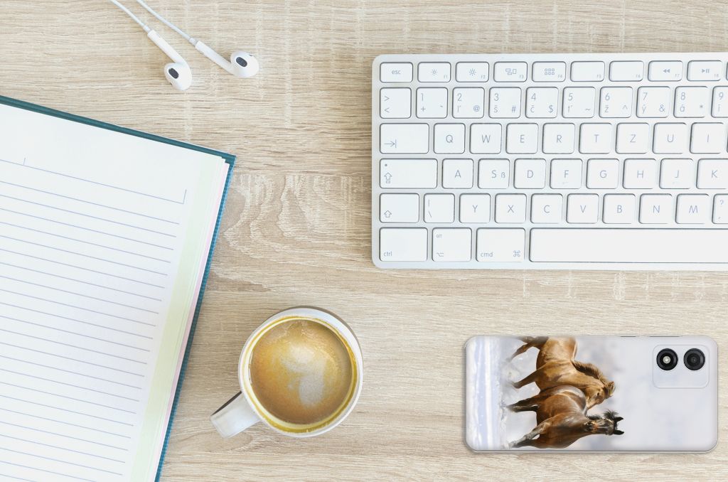 Motorola Moto E13 TPU Hoesje Paarden design paarden aanzicht