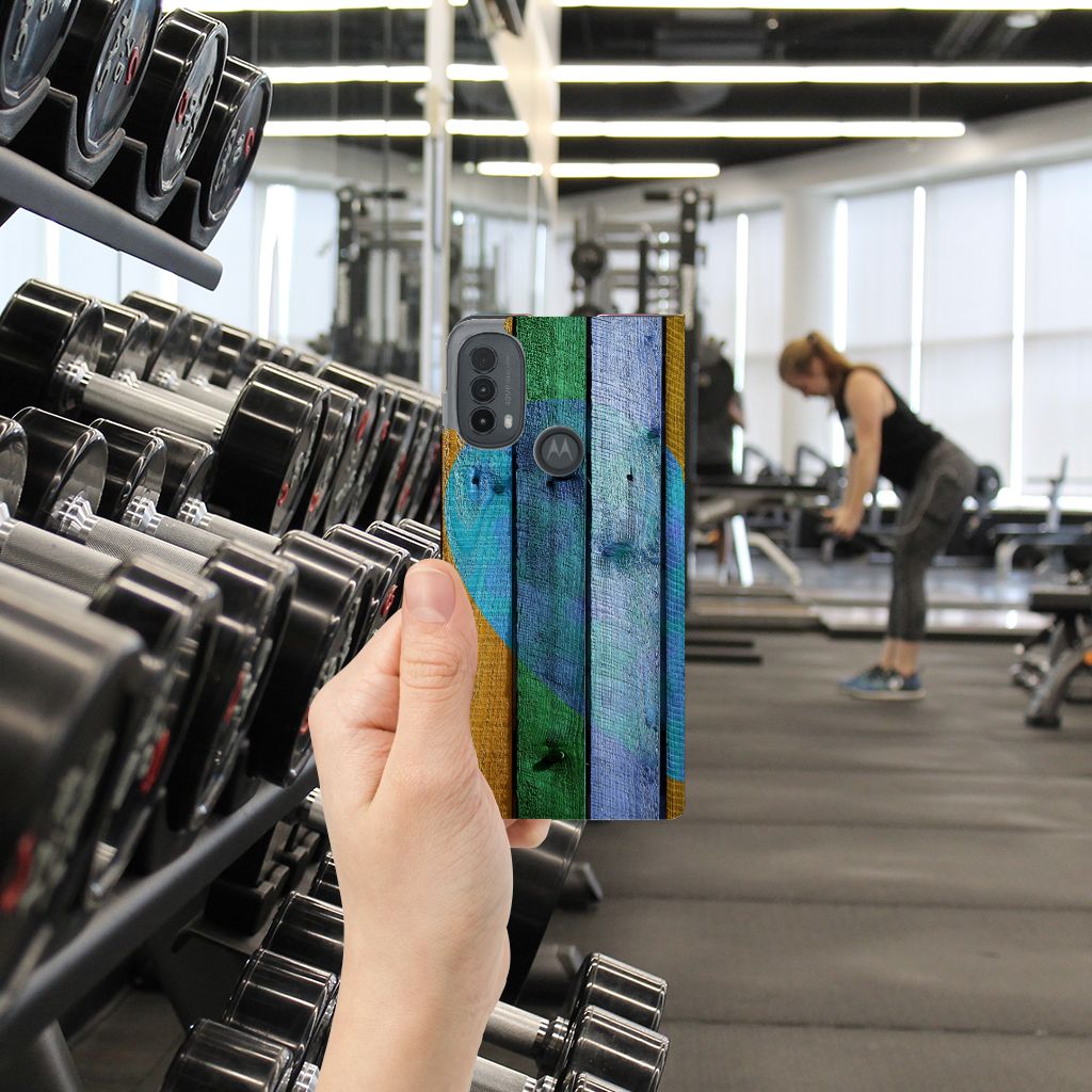 Motorola Moto E20 Book Wallet Case Wood Heart cadeau voor je vriend hand gym achtergronden dumbbells