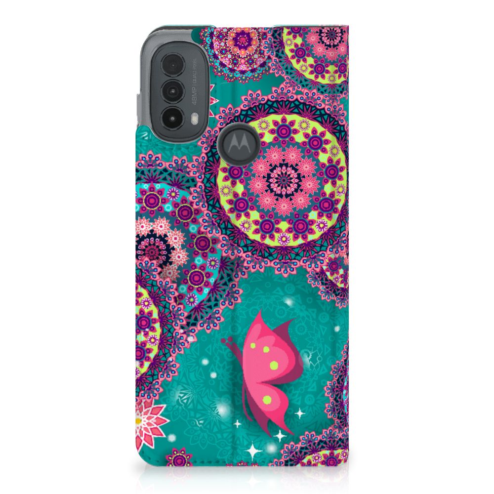 Motorola Moto E20 Bookcase Cirkels en Vlinders achterzijde kleurrijk ontwerp