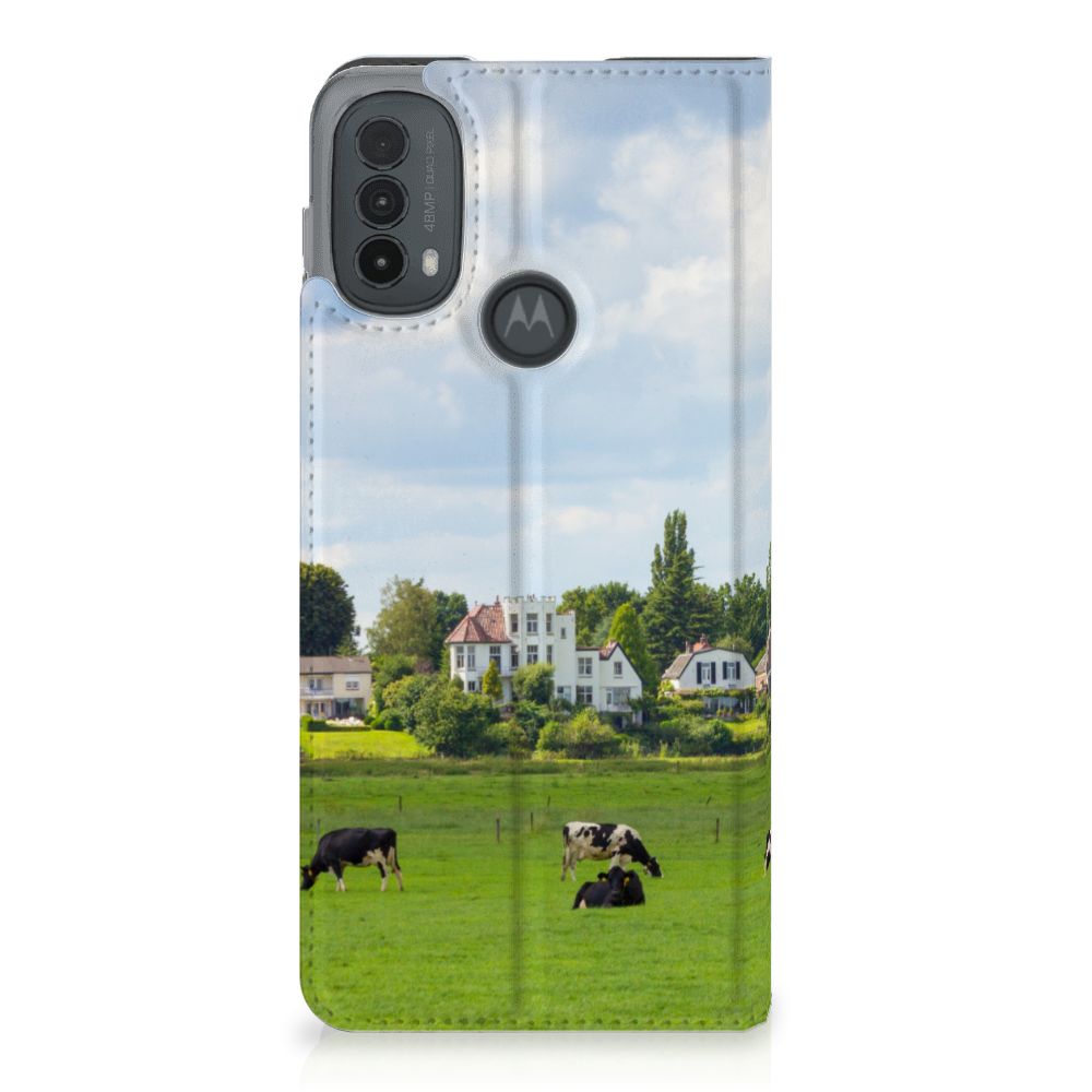 Motorola Moto E20 Hoesje maken Koeien telefoonhoesje koeien design buitenzicht