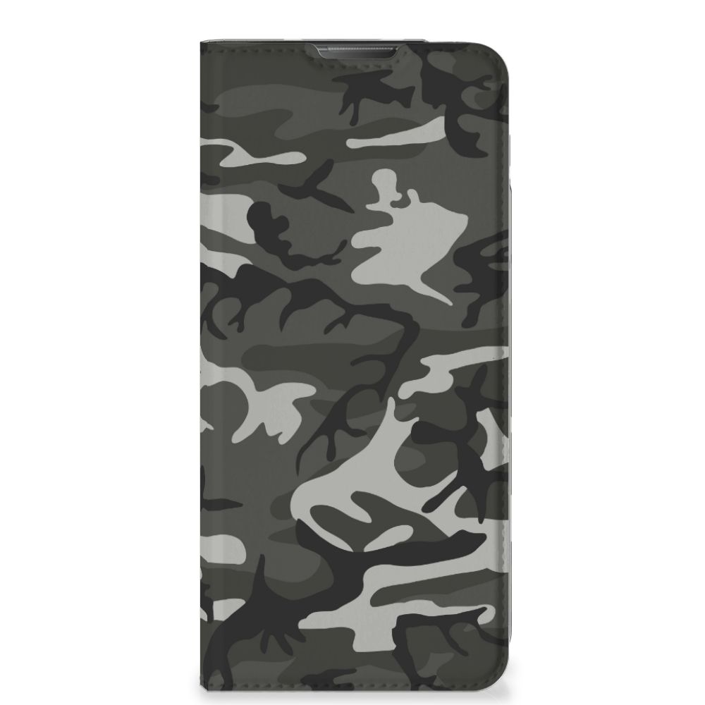 Motorola Moto E20 Hoesje met Magneet Army Light camouflage ontwerp voorkant