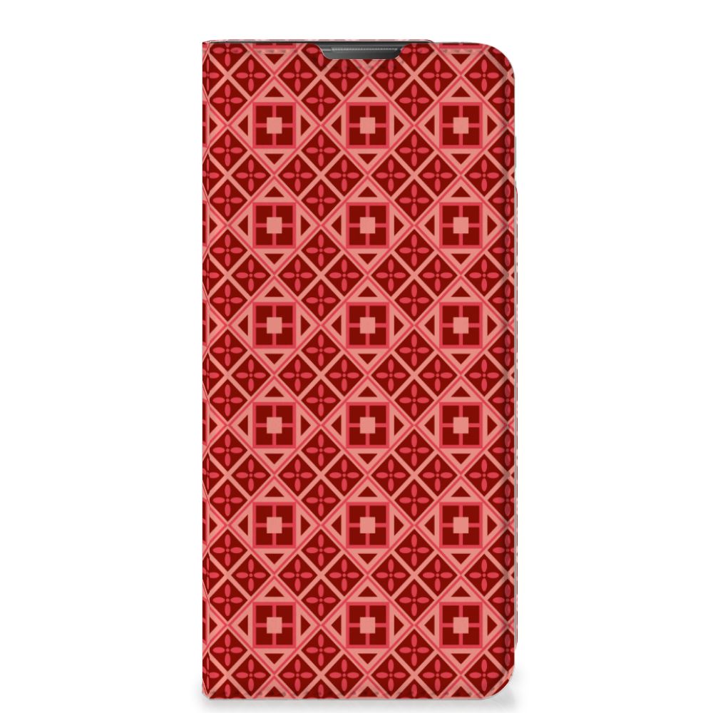 Motorola Moto E20 Hoesje met Magneet Batik Rood telefoonhoesje batik rood ontwerp voorkant