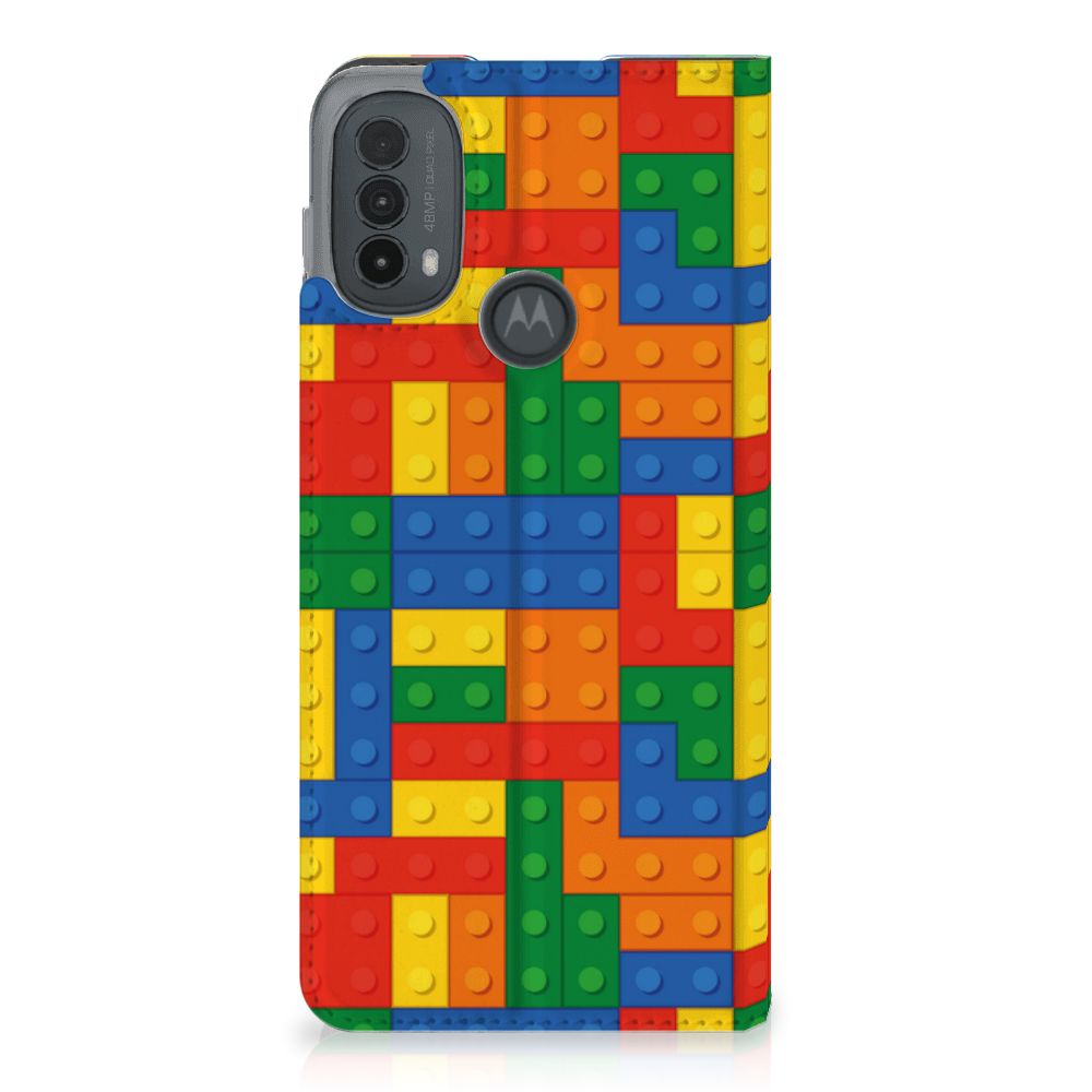 Motorola Moto E20 Hoesje met Magneet Blokken design hoesje achterkant
