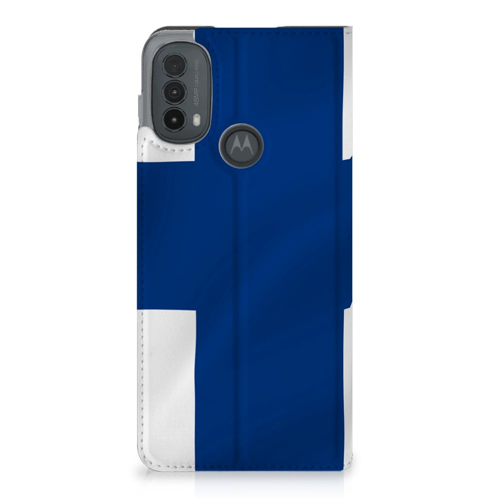 Motorola Moto E20 Standcase Finland vlag ontwerp achterzijde