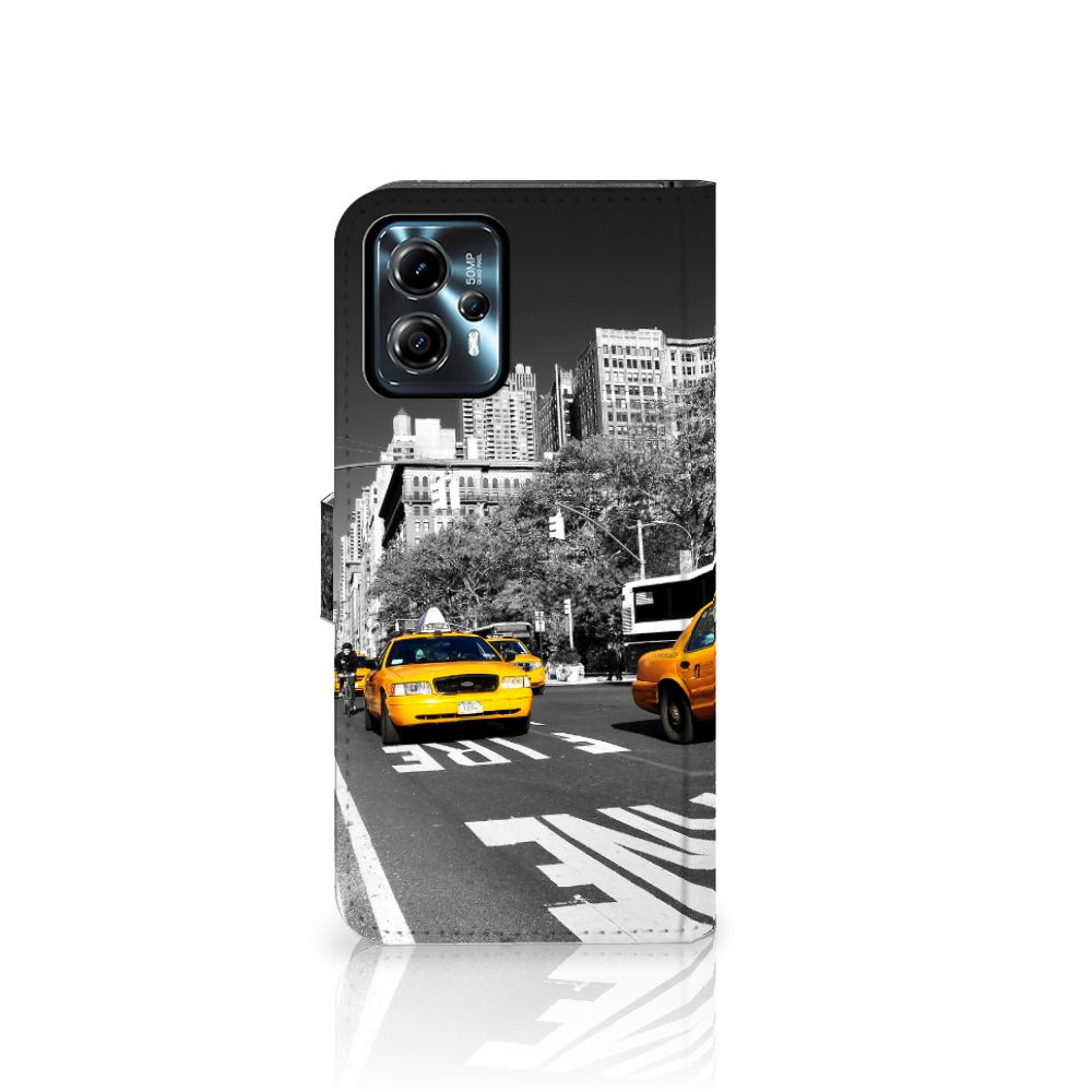 Motorola Moto G13 | G23 Flip Cover New York Taxi design hoesje aanzicht