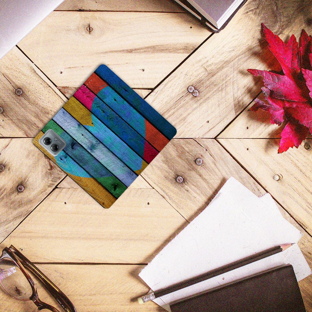 Motorola Moto G14 Book Wallet Case Wood Heart bovenaanzicht kleurrijk ontwerp