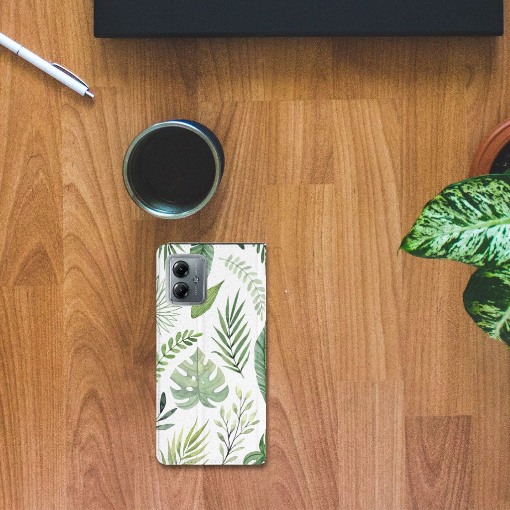 Motorola Moto G14 Smart Cover Leaves design bladeren bovenaanzicht