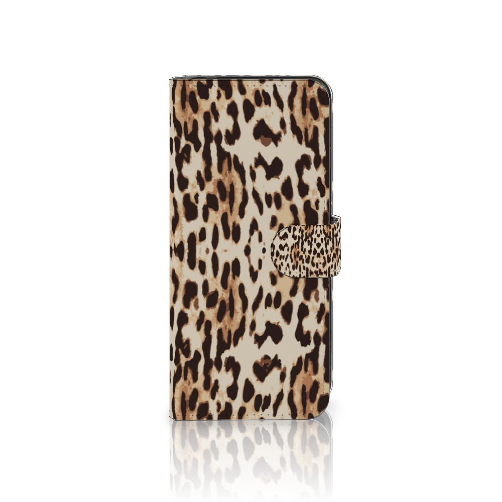 Motorola Moto G14 Telefoonhoesje met Pasjes Leopard telefoonhoesje lederenprint vooraanzicht