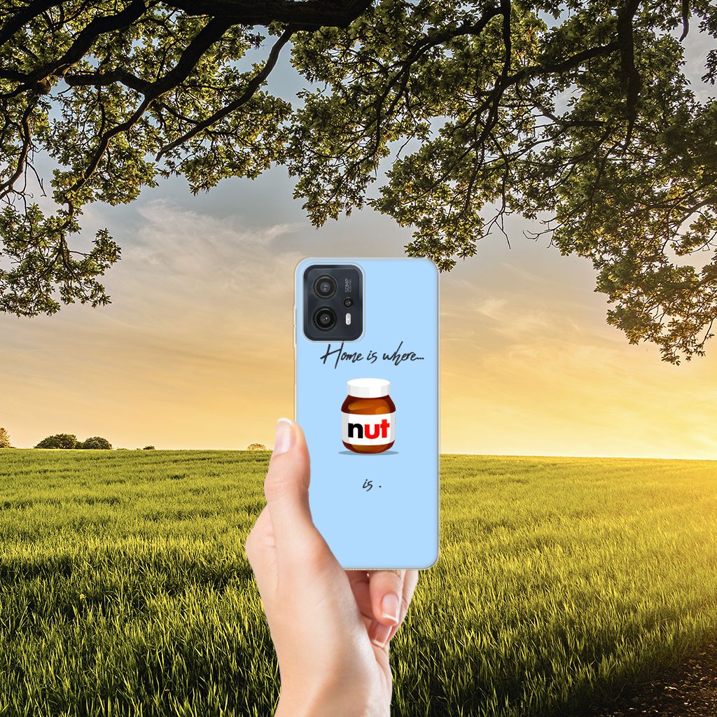 Motorola Moto G23 | G13 Siliconen Case Nut Home hand met case in blauwe kleur natuur