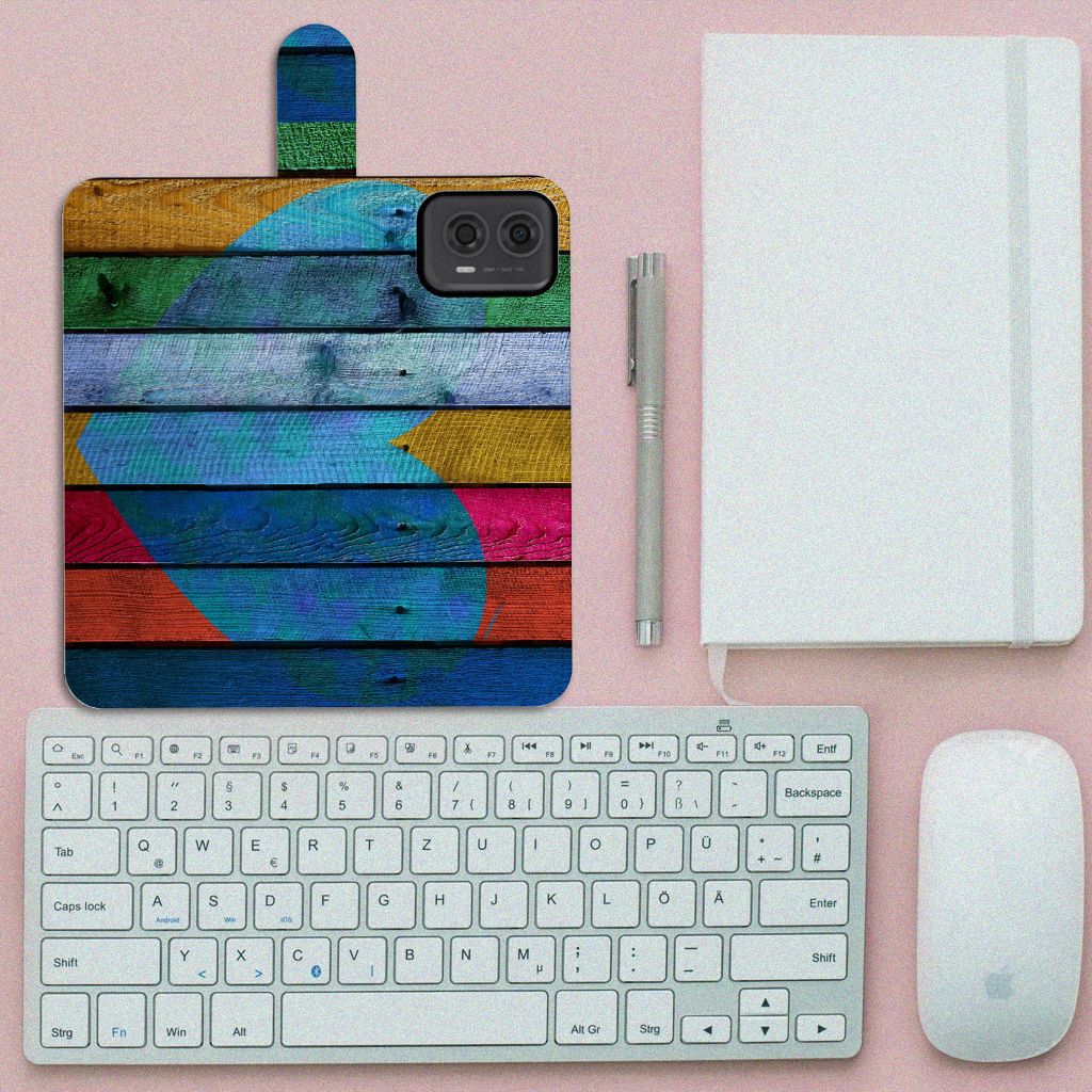 Motorola Moto G24 | G04 | G24 Power Book Style Case Wood Heart voorkant kleurig design