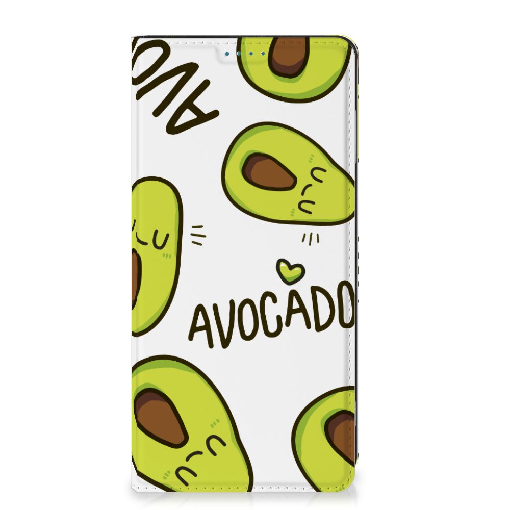 Motorola Moto G53 Magnet Case Avocado Singing voorkant