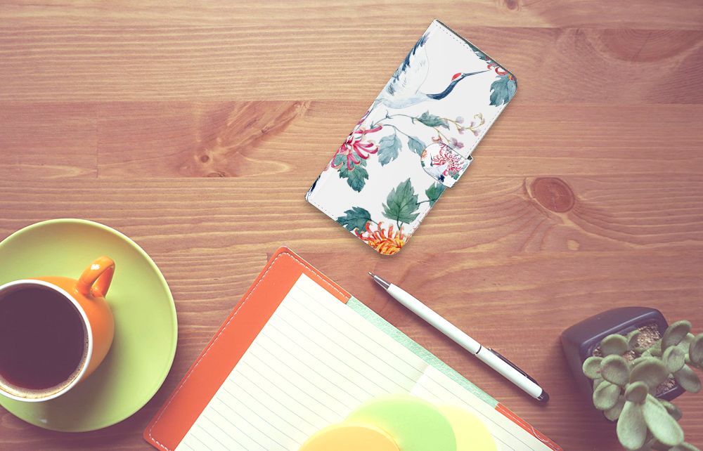 Motorola Moto G54 Telefoonhoesje met Pasjes Bird Flowers design topaanzicht