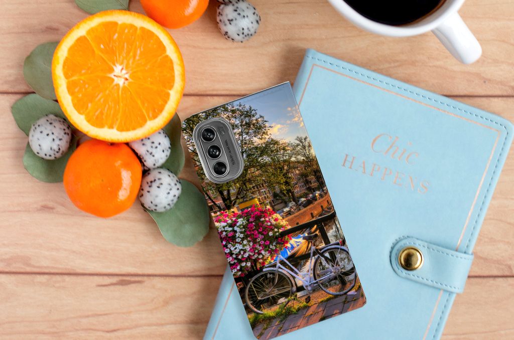 Motorola Moto G62 5G Book Cover Amsterdamse Grachten design Amsterdamse Grachten aanzicht