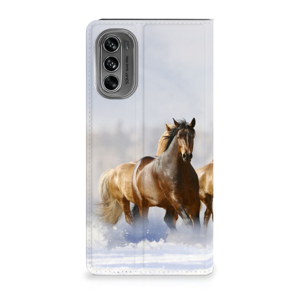 Motorola Moto G62 5G Hoesje maken Paarden met paardenprint, ideaal voor paardenliefhebbers.