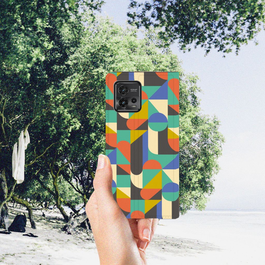 Motorola Moto G72 Hoesje met Magneet Funky Retro design retro kleuren hand