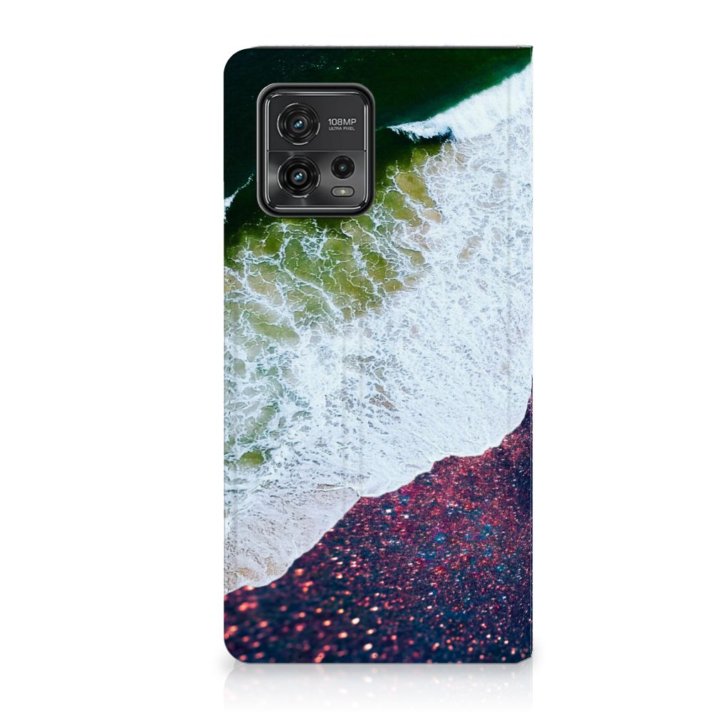 Motorola Moto G72 Stand Case Sea in Space strandgolven design aanzicht