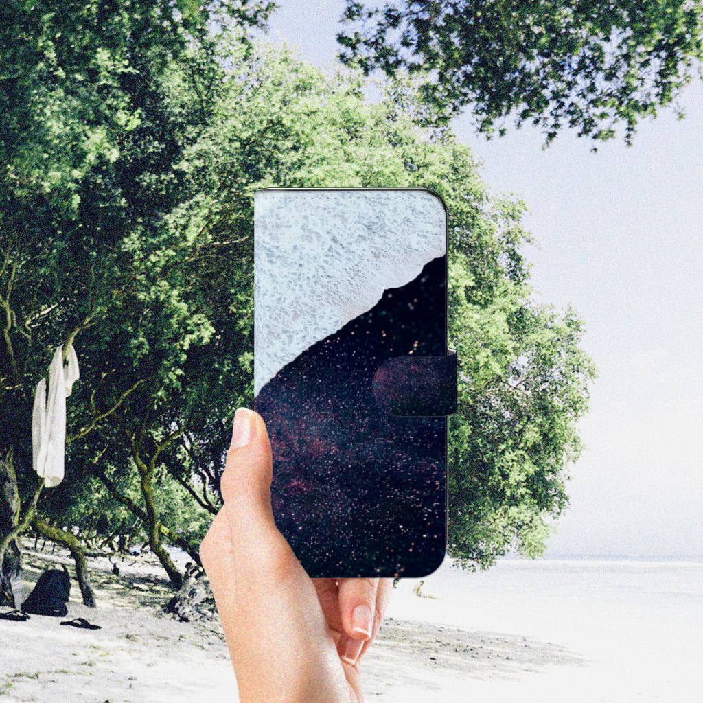 Motorola Moto G73 Book Case Sea in Space hand uitzicht