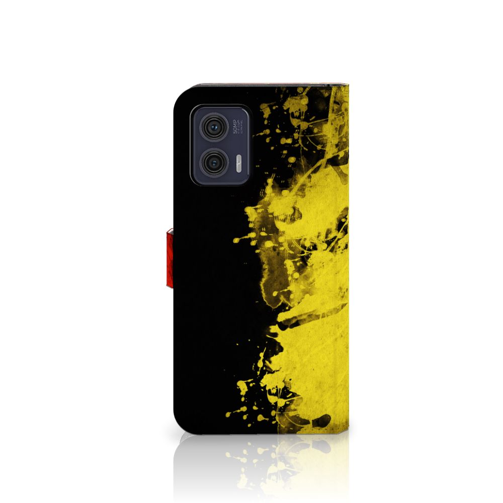 Motorola Moto G73 Bookstyle Case België design geel zwart aanzicht
