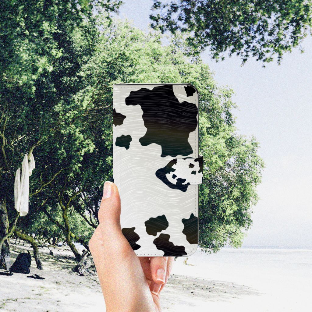 Motorola Moto G73 Telefoonhoesje met Pasjes Koeienvlekken design koeienvlekken aanzicht