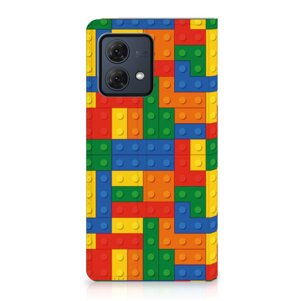 Motorola Moto G84 Hoesje met Magneet Blokken design Lego kleurrijk aanzicht