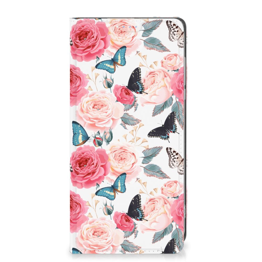 Motorola Moto G84 Smart Cover Butterfly Roses voorkant