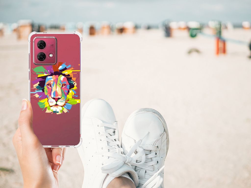 Motorola Moto G84 Stevig Bumper Hoesje Lion Color hand strand