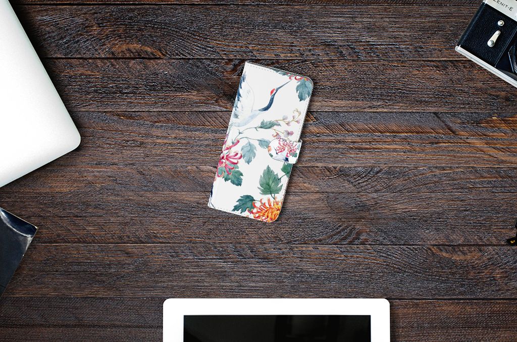 Nokia C32 Telefoonhoesje met Pasjes Bird Flowers design bovenaanzicht