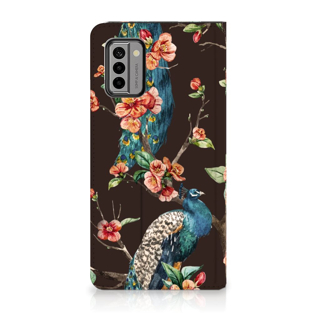 Nokia G22 Hoesje maken Pauw met Bloemen - kleurrijke pauw met bloemenprints, voor gebruiksgemak en bescherming 🌸.