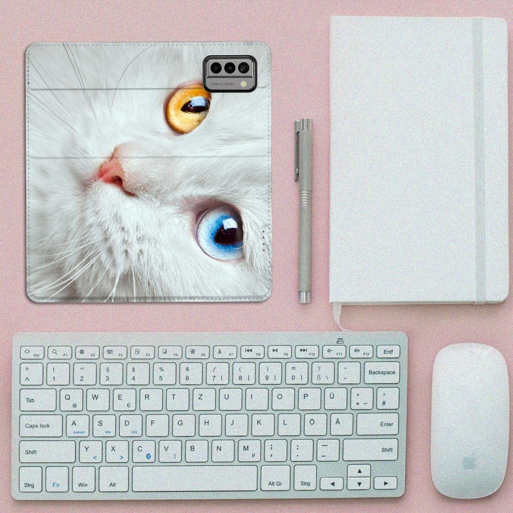 Nokia G22 Hoesje maken Witte Kat met prachtig kattendesign. Ideaal cadeau voor kattenliefhebbers! 🐱