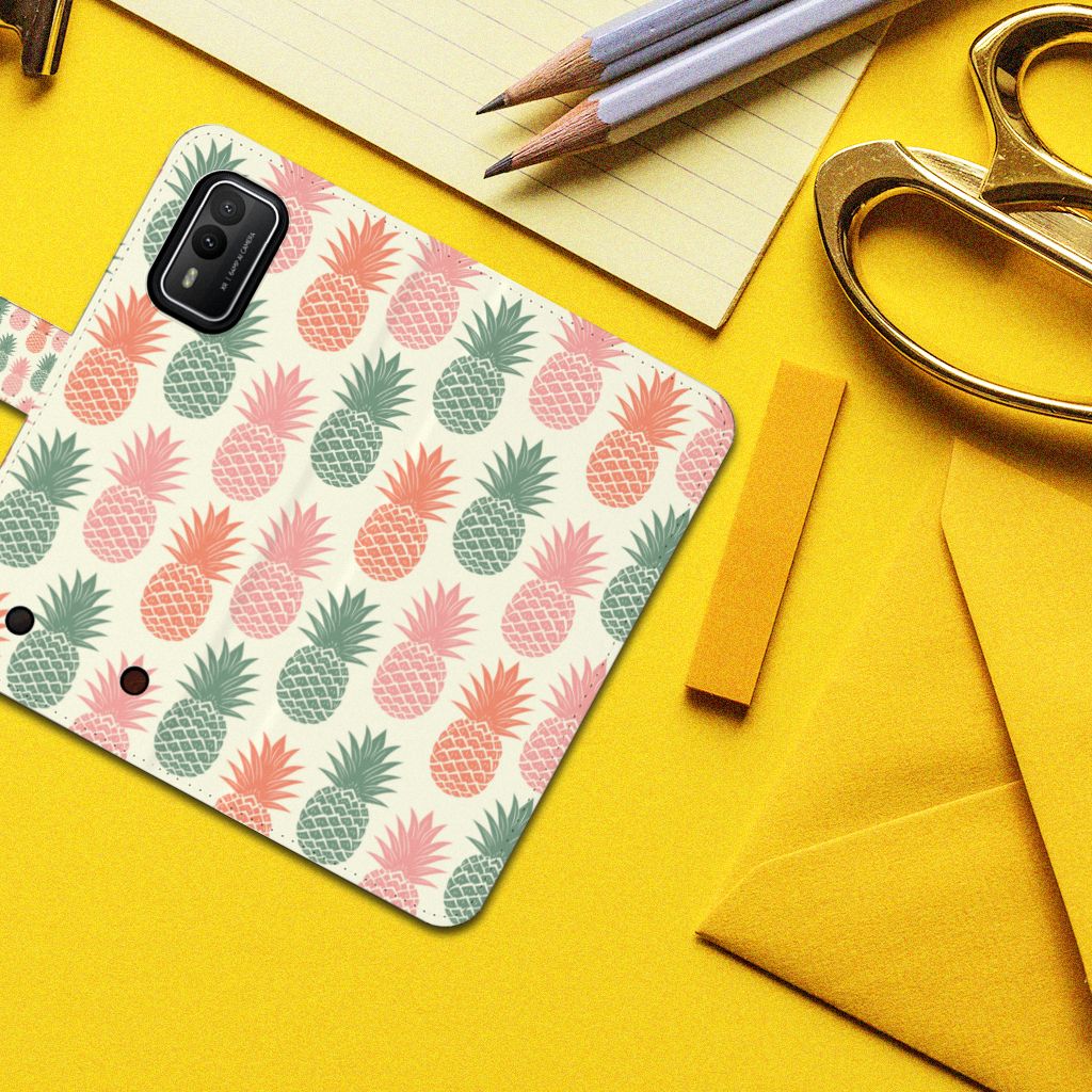 Nokia XR21 Book Cover Ananas telefoonhoesje ananas design bovenaanzicht