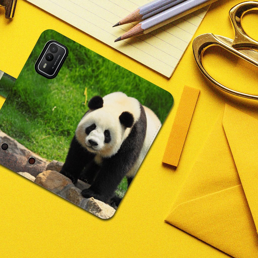 Nokia XR21 Telefoonhoesje met Pasjes Panda panda design voorkant