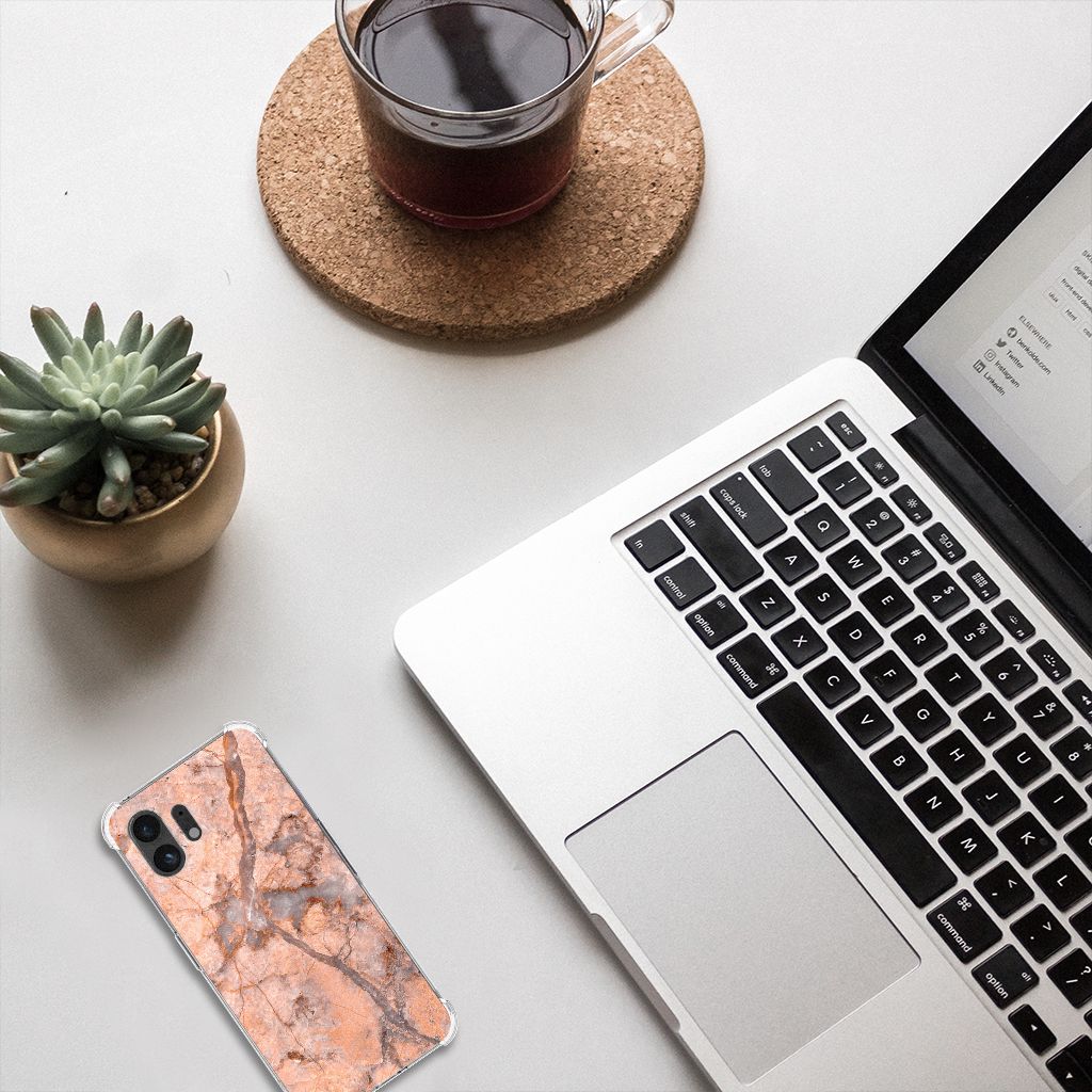 Nothing Phone (2) Anti-Shock Hoesje Marmer Oranje bovenaanzicht bureau laptop