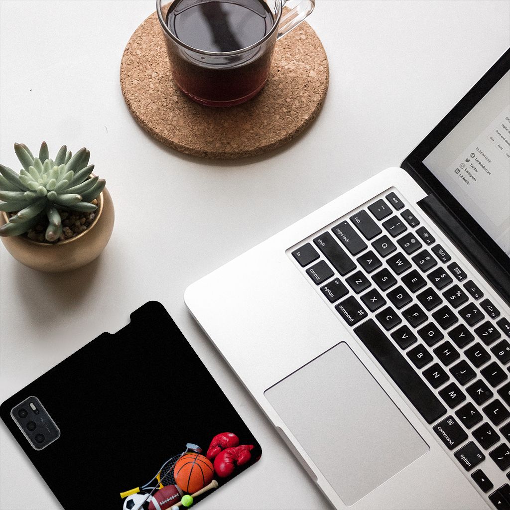 OPPO A54s | A16 | A16s Hippe Standcase Sports met sport afbeeldingen en een houder, op een bureau met een laptop.