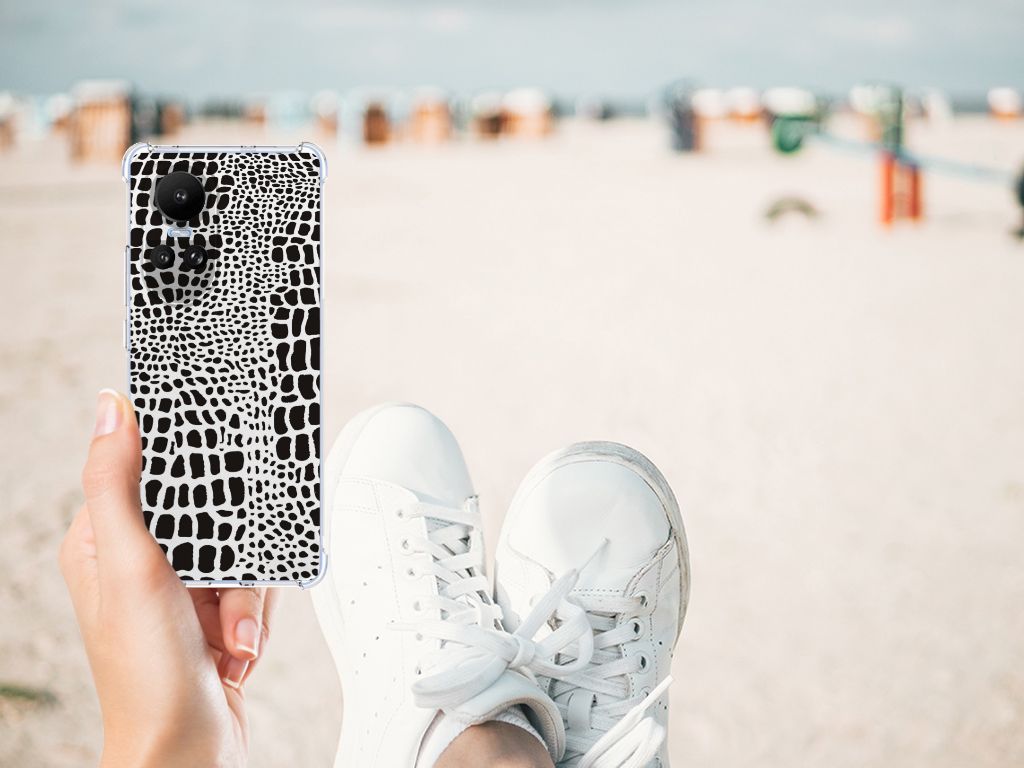 OPPO Reno10 | 10 Pro Case Anti-shock Slangenprint achterkant witte sneakers strand