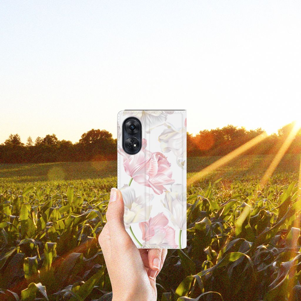 OPPO Reno8 T 4G Smart Cover Lovely Flowers bloemen achter grasvelden hand