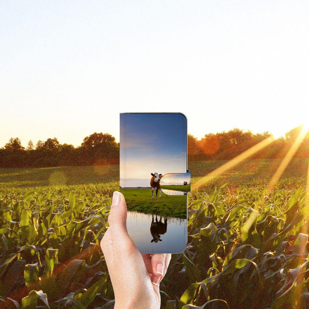 OPPO Reno8 T 4G Telefoonhoesje met Pasjes Koe telefoonhoesje koe weiland hand