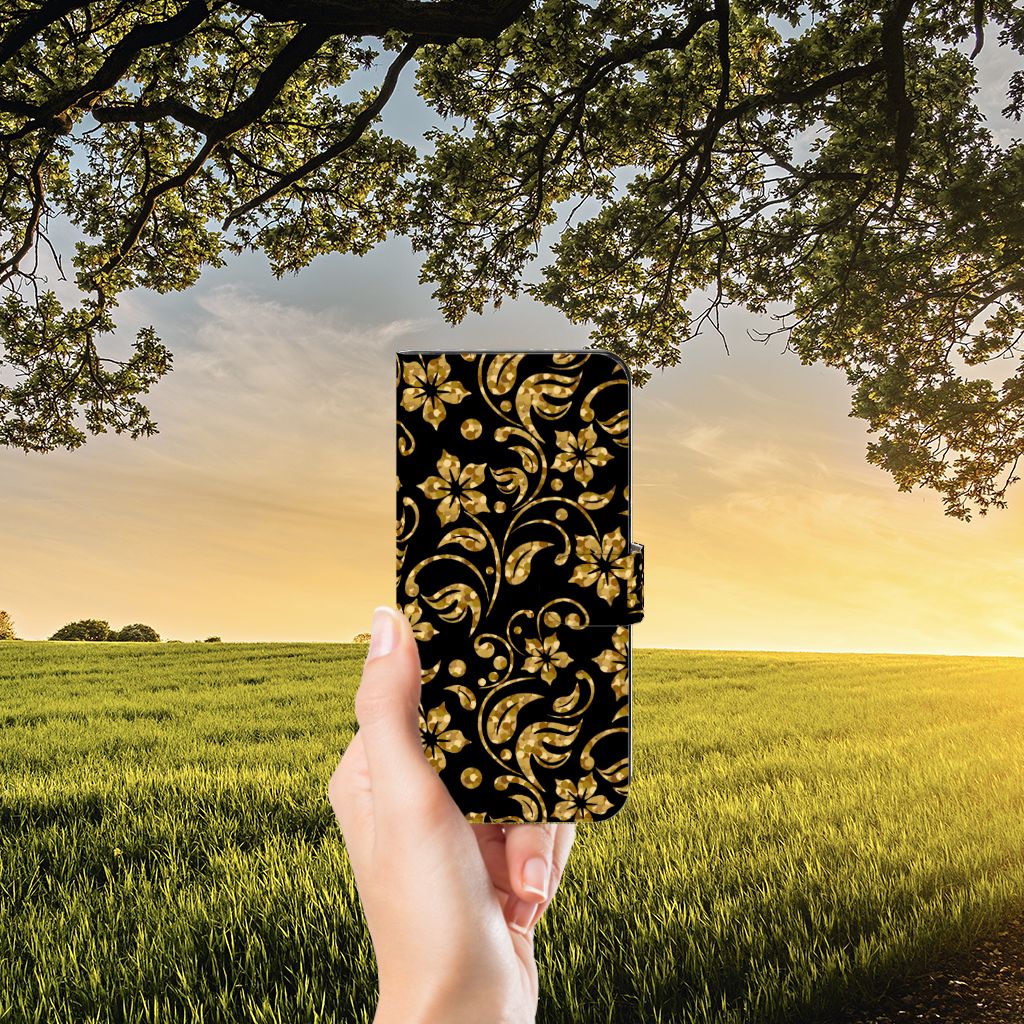 OPPO Reno8 T 5G Hoesje Gouden Bloemen hand gehouden natuur landschap