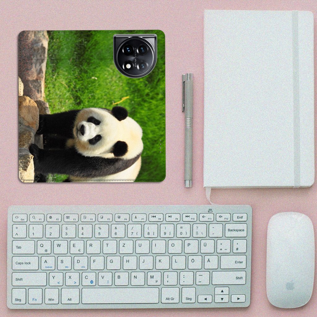 OnePlus 11 Hoesje maken Panda design panda aanzicht